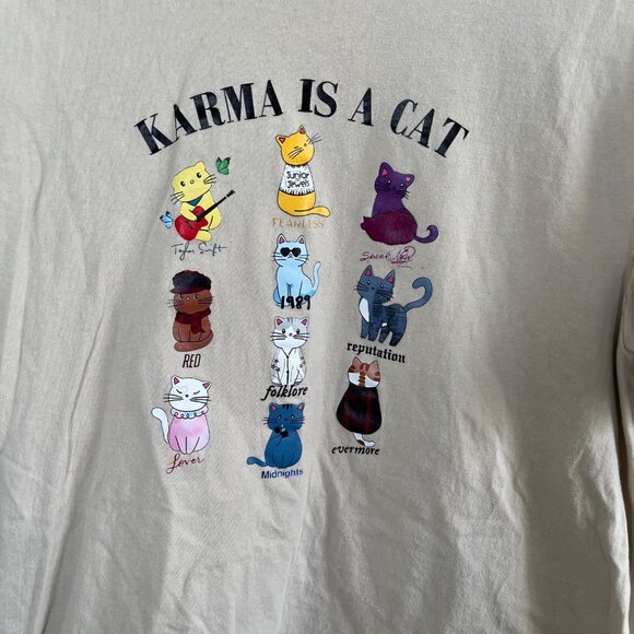 Karma Is A Cat Swiftie Graphic T-Shirt Size Large - Picture 2 of 6